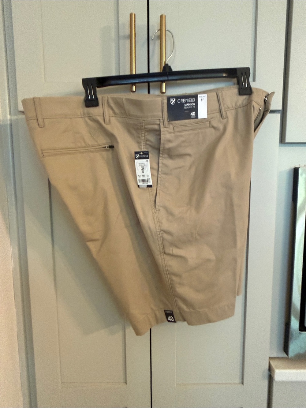 Cremieux Madison Men’s Relaxed Fit Beige Chino Shorts size 40 Cotton 8" NWT